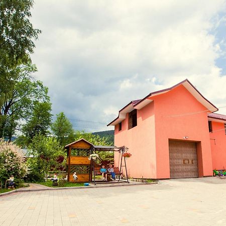 Bed and Breakfast Berizka Yaremche Exterior foto